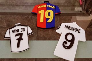 Llaveros de futbol personalizados - Mbappe, Vini J