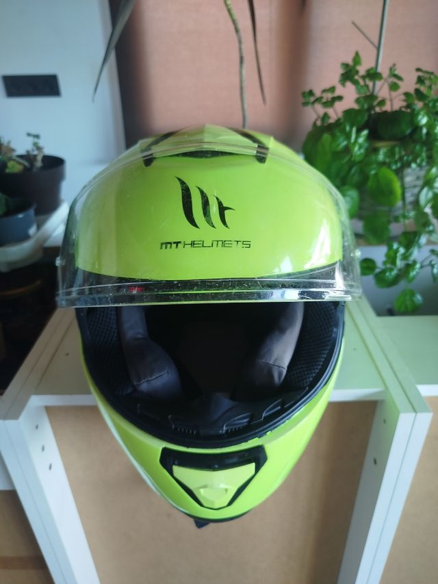 Casco de moto MT Helmets
