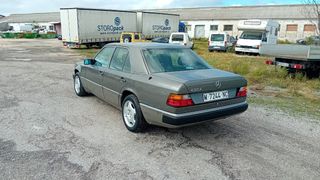 Mercedes-Benz Clase E 1993