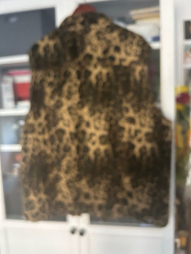 Chaleco nuevo a estrenar talla 46