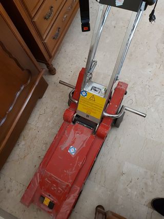Montascale mobile disabili sedia rotelle