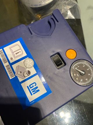 Kit riparazione gomme auto