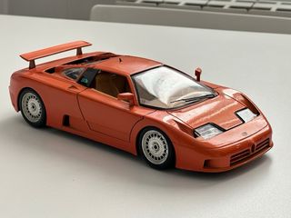 Bugatti EB110 Maqueta Naranja