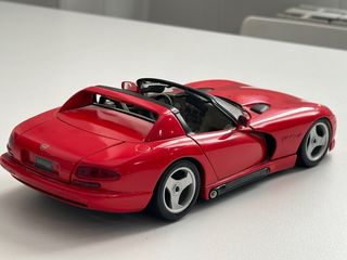 Maqueta Dodge Viper Roja