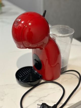 Cafetera Nescafe Dolce Gusto Roja