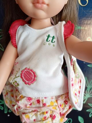 Muñeca Nicoleta Paola Reina