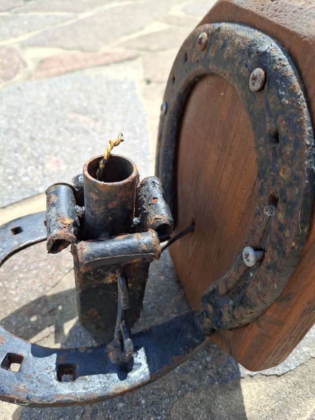 Antica applique con ferri di cavallo