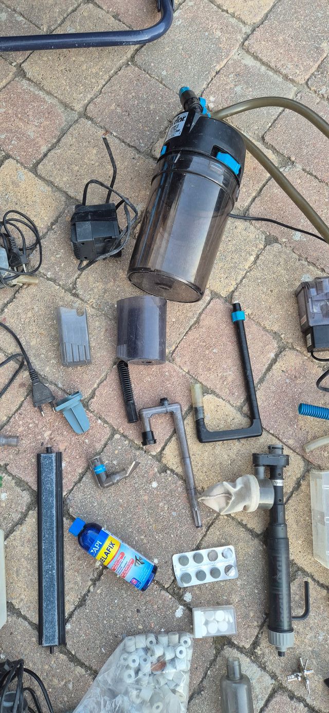 Lote equipo y accesorios de peceras y acuarios