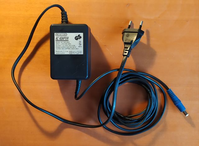 Adaptador de corriente SupeNintendo