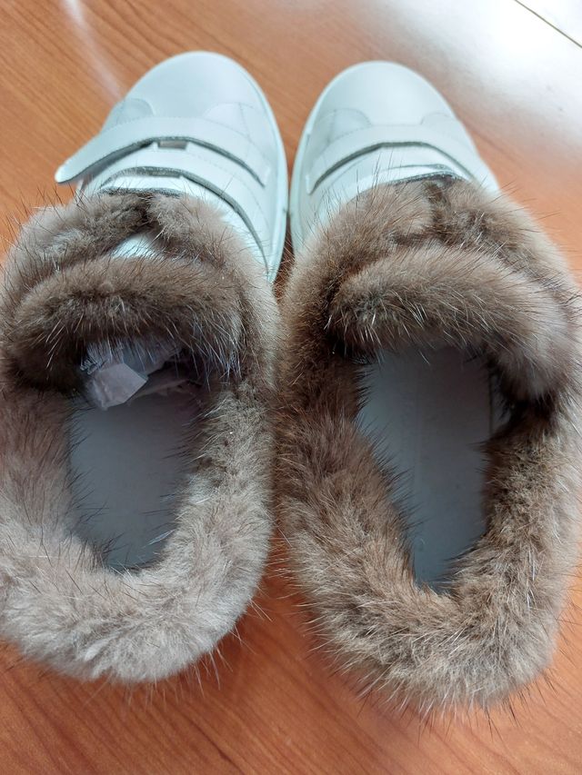 Zapatillas Maxmara con pelo chica