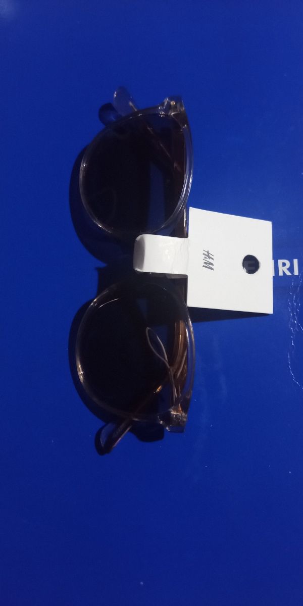 Occhiali da sole HeM semitrasparenti 