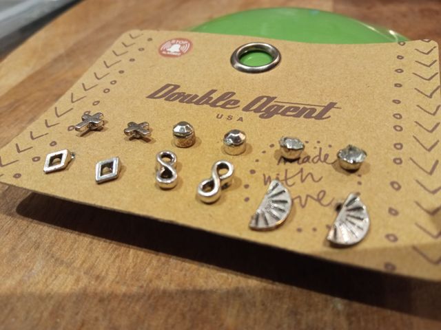 6 Pares de Pendientes Double Agent