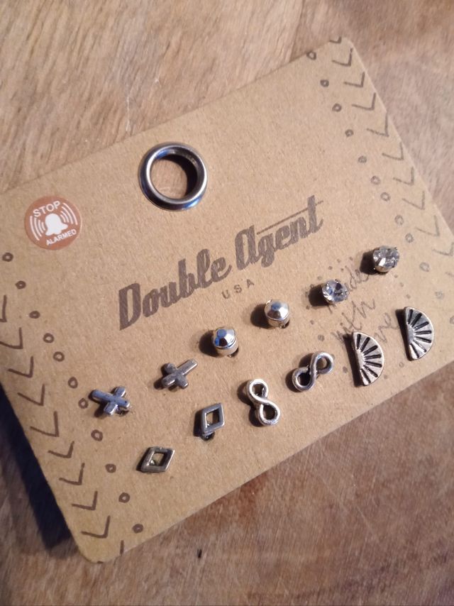 6 Pares de Pendientes Double Agent