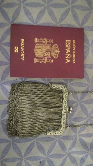 Bolso antiguo de alpaca plateado de malla