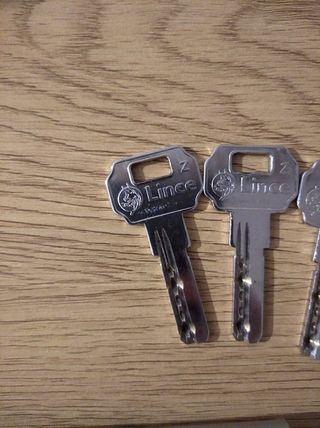 Bombillo cerradura C2 + 4 llaves