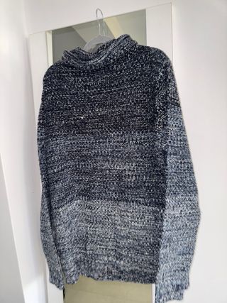 Jersey Bershka punto cuello alto