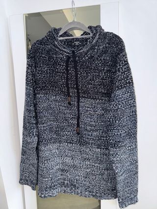 Jersey Bershka punto cuello alto