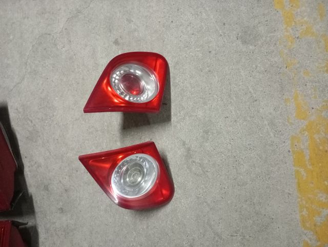 Pilotos traseros VW pasat