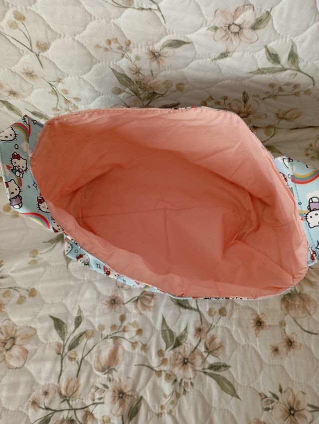 Cesta Hello Kitty para baño o habitación