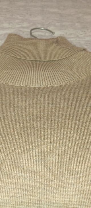 Jersey Cuello Alto Beige - Talla M