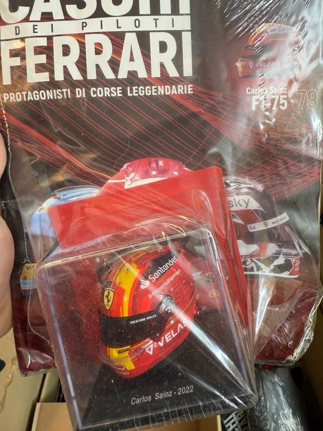Casco sainz gran premio spagna
