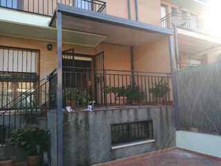 Techados de panel de sangwuich y policarbonato