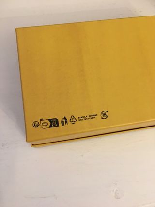 Fendi: Busta e scatola regalo
