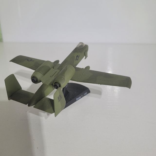 A-10 Thunderbolt Warthog 1:140