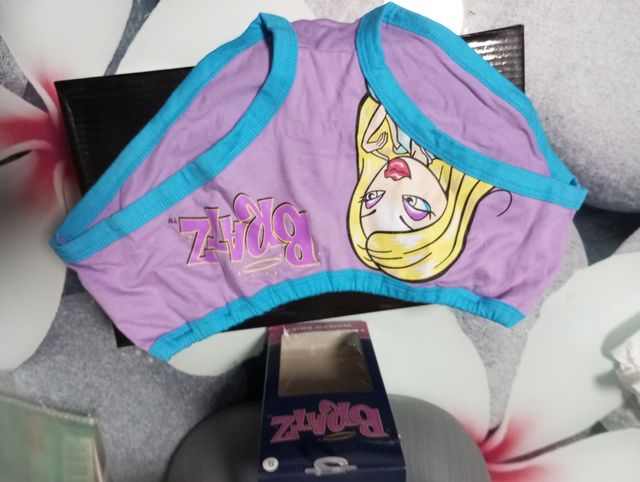 Culotte Bratz años 2000