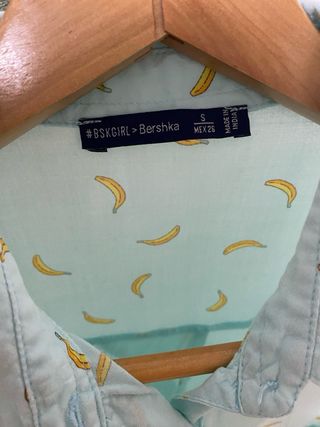 Blusa Bershka turquesa talla S