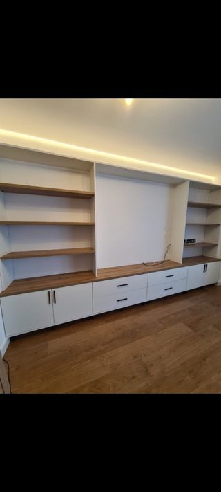 Muebles tv con estanterías  y  cajones