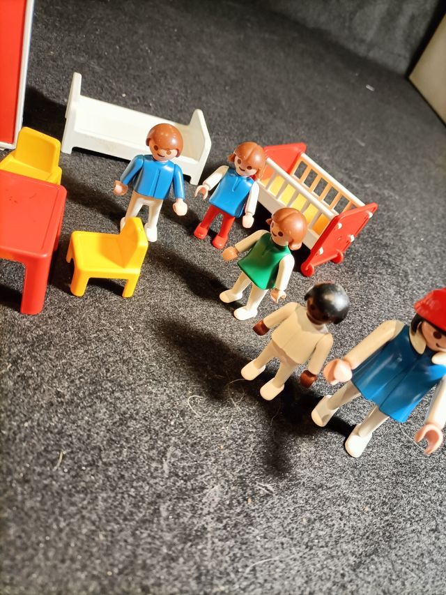 Playmobil diorama guardería geobra 1981