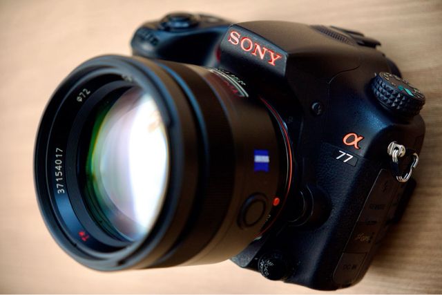 Sony A77 + Zeiss 85mm f/1.4 + Sony 35mm f/1.4