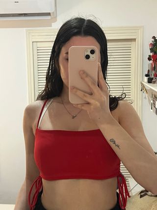 Crop top rojo Stradivarius S viral