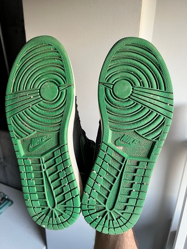Nike air Jordan 1 High “Pine Green”