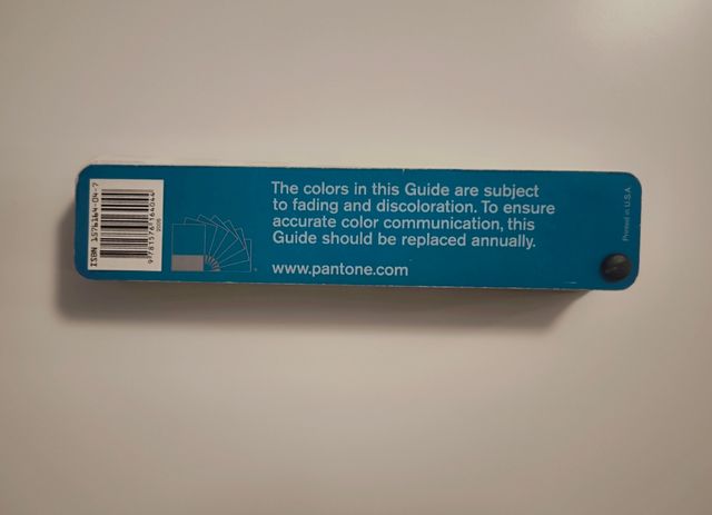 Pantone Formula Guide solid matte