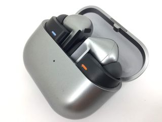 in-ear samsung galaxy buds 3 pro