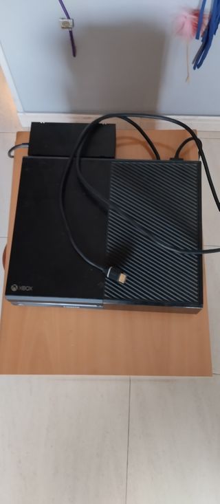 Xbox One black