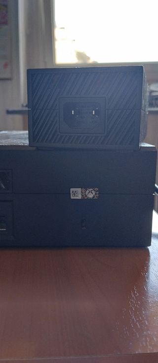 Xbox One black