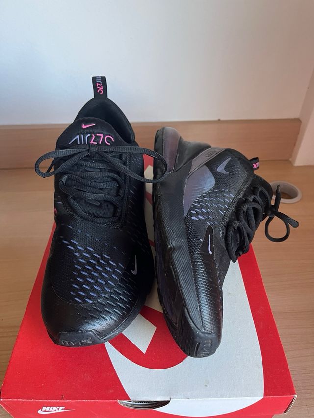 Nike Air Max 270 - Negras/Gasolina