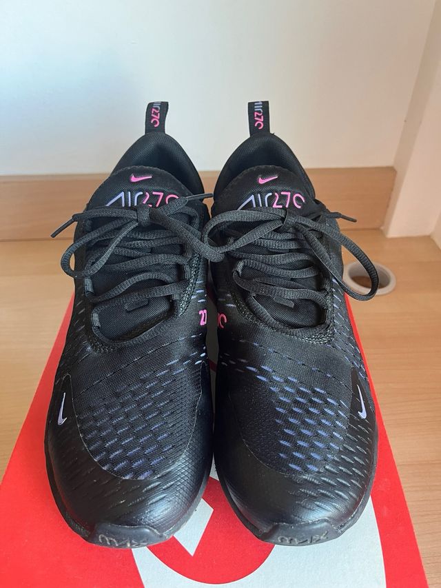 Nike Air Max 270 - Negras/Gasolina