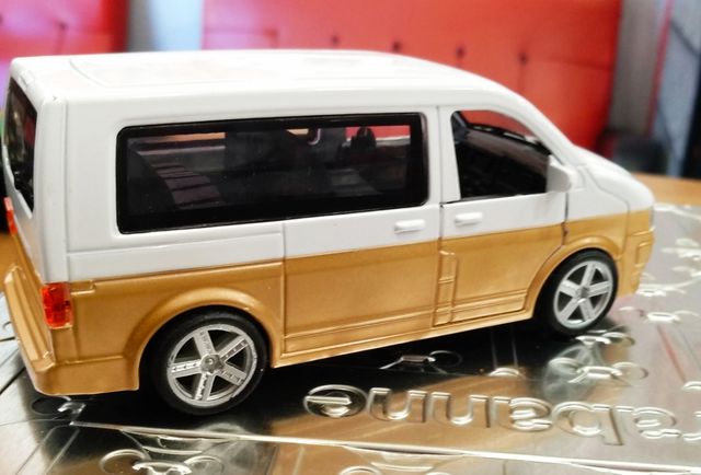 Volkswagen Transporter T5 Mini