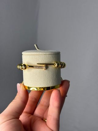 Pulsera Clavo Dorado + Bolitas