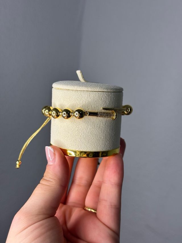 Pulsera Clavo Dorado + Bolitas