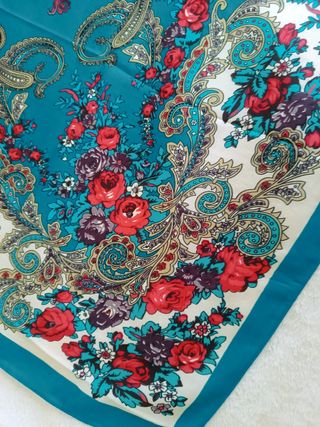 Pañuelo azul beige 105x105