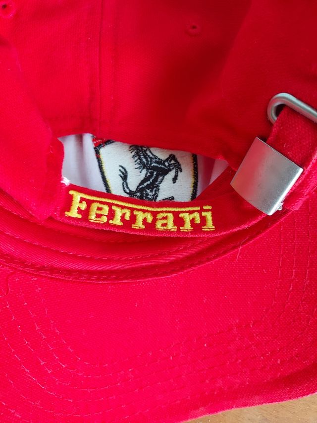 Berretto Ferrari