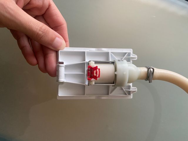 Válvula solenoide lavavajillas 00649904