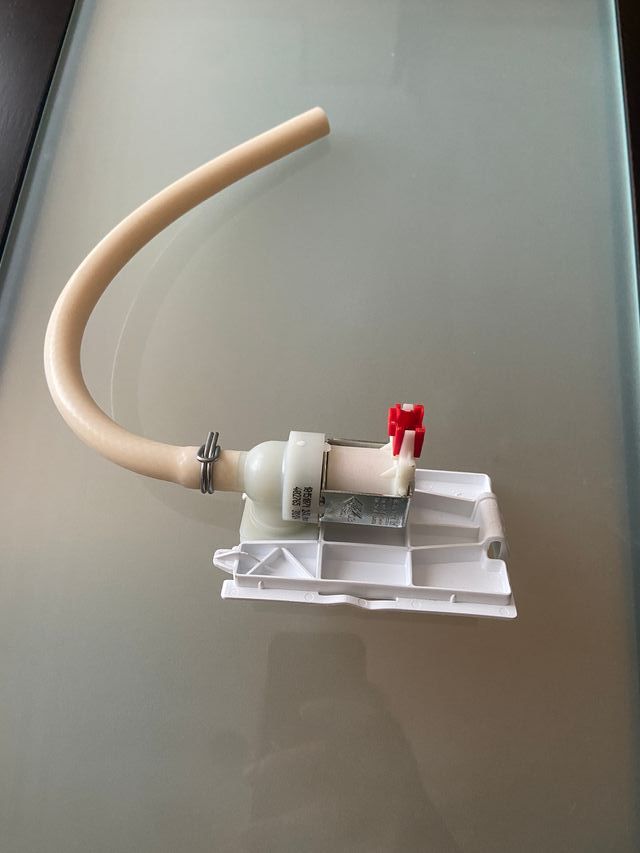 Válvula solenoide lavavajillas 00649904