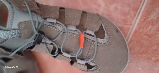 Zapatilla lizard ,montaña o calle