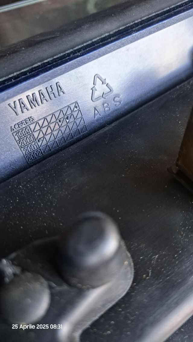 Copertura sella NUOVA Yamaha R1 2000 2001